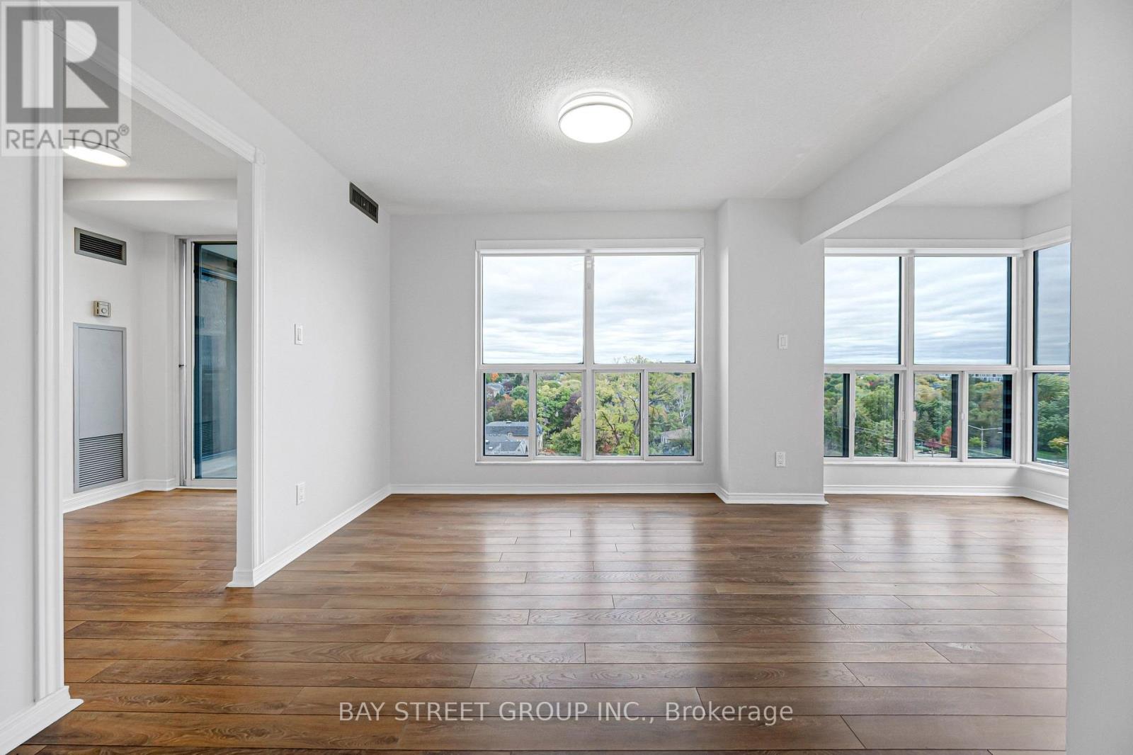 906- 28 Hollywood Avenue, Toronto, ON photo 24