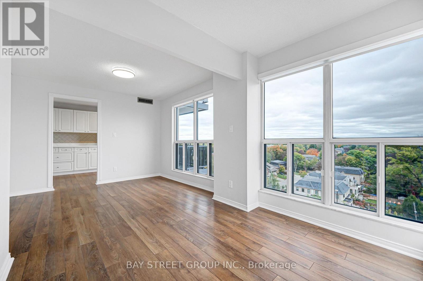 906- 28 Hollywood Avenue, Toronto, ON photo 27