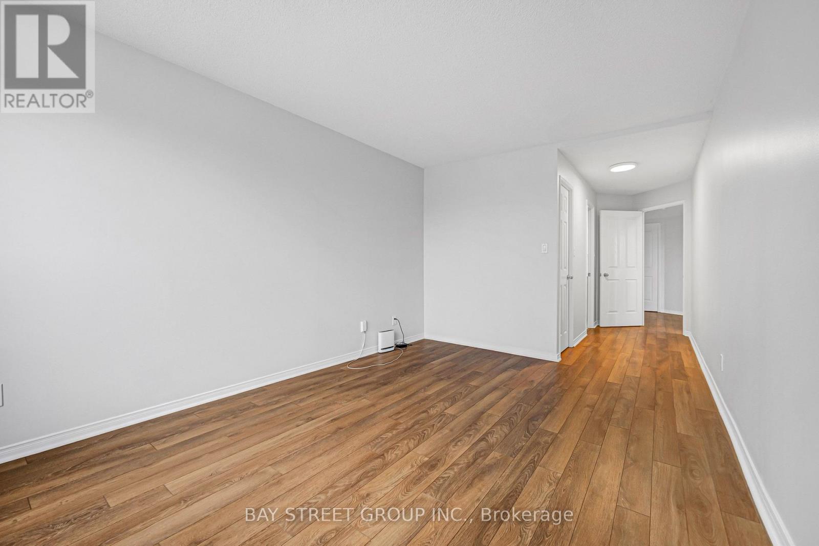 906- 28 Hollywood Avenue, Toronto, ON photo 37