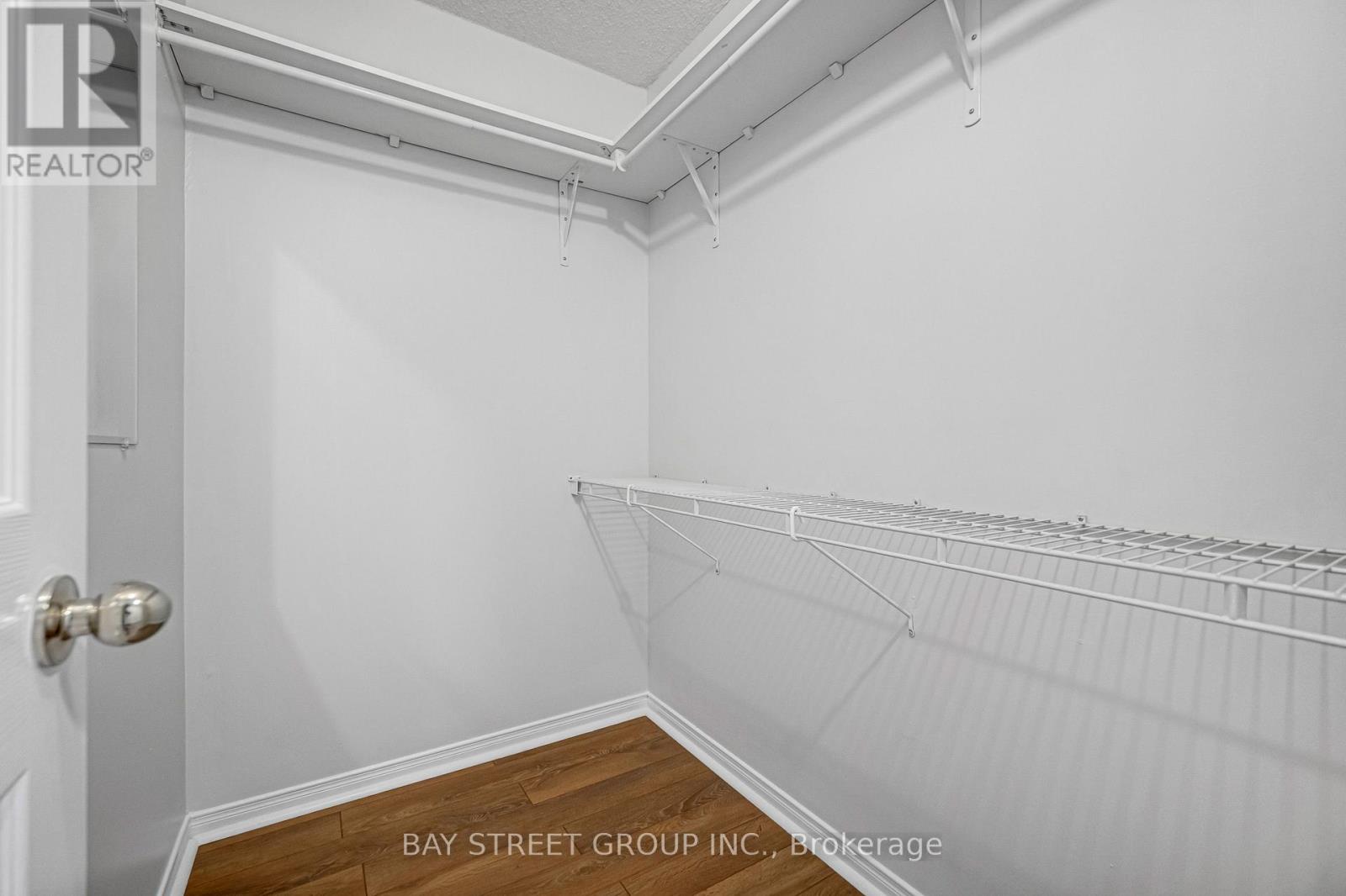 906- 28 Hollywood Avenue, Toronto, ON photo 39