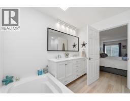 1176 Lee Rd, Parksville, BC V9P2L2 Photo 42