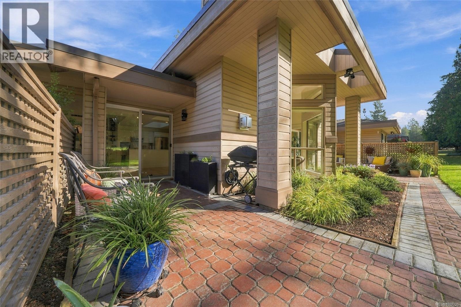 1176 Lee Rd, Parksville - Image 1