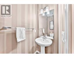 Bedroom - 152 Hawkmere Way, Chestermere, AB T1X0C8 Photo 16