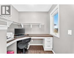 152 Hawkmere Way, Chestermere, AB T1X0C8 Photo 34