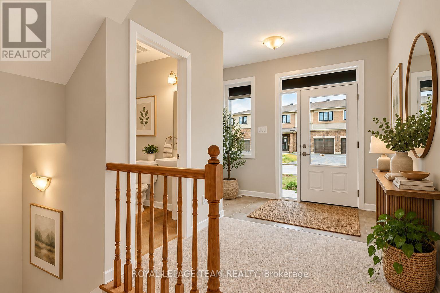 105 MAYNOOTH COURT, Ottawa — photo 2