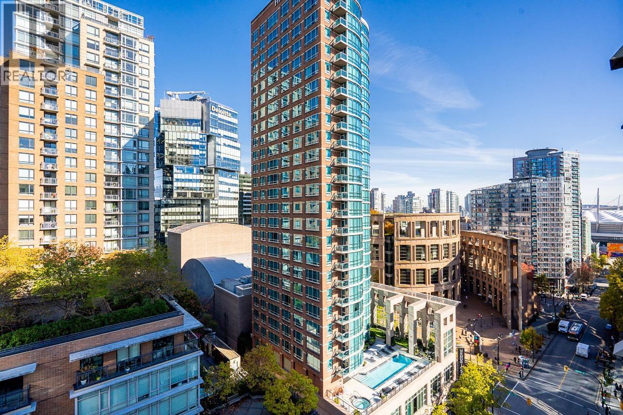 Photo of 1303 480 ROBSON STREET 29