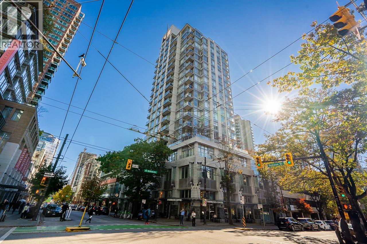 Photo of 1303 480 ROBSON STREET 35