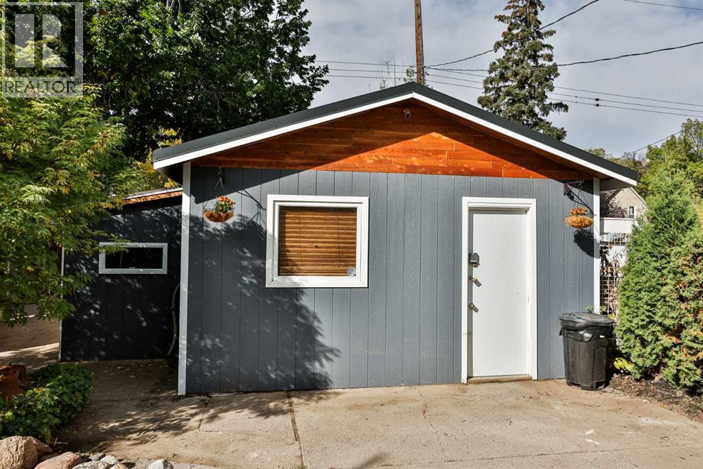 Photo 7 of 36