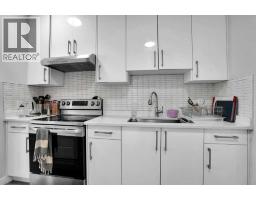 5pc Bathroom - 25 Belvedere Terrace Se, Calgary, AB T2A7G1 Photo 7