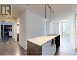 1705 - 100 Harbour Street, Toronto, ON M5J0B5 Photo 11
