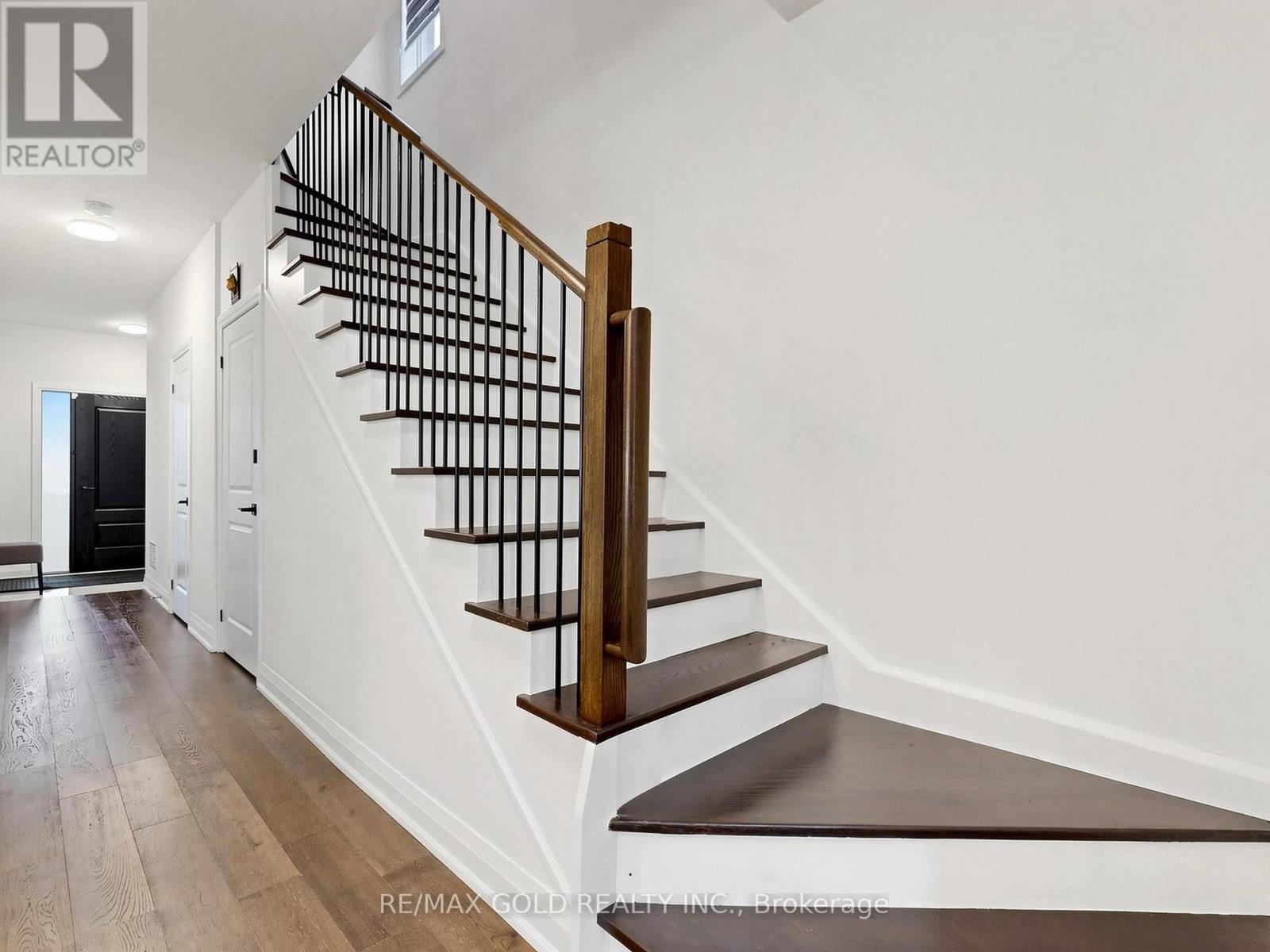 77 CHELLIAH COURT - 24