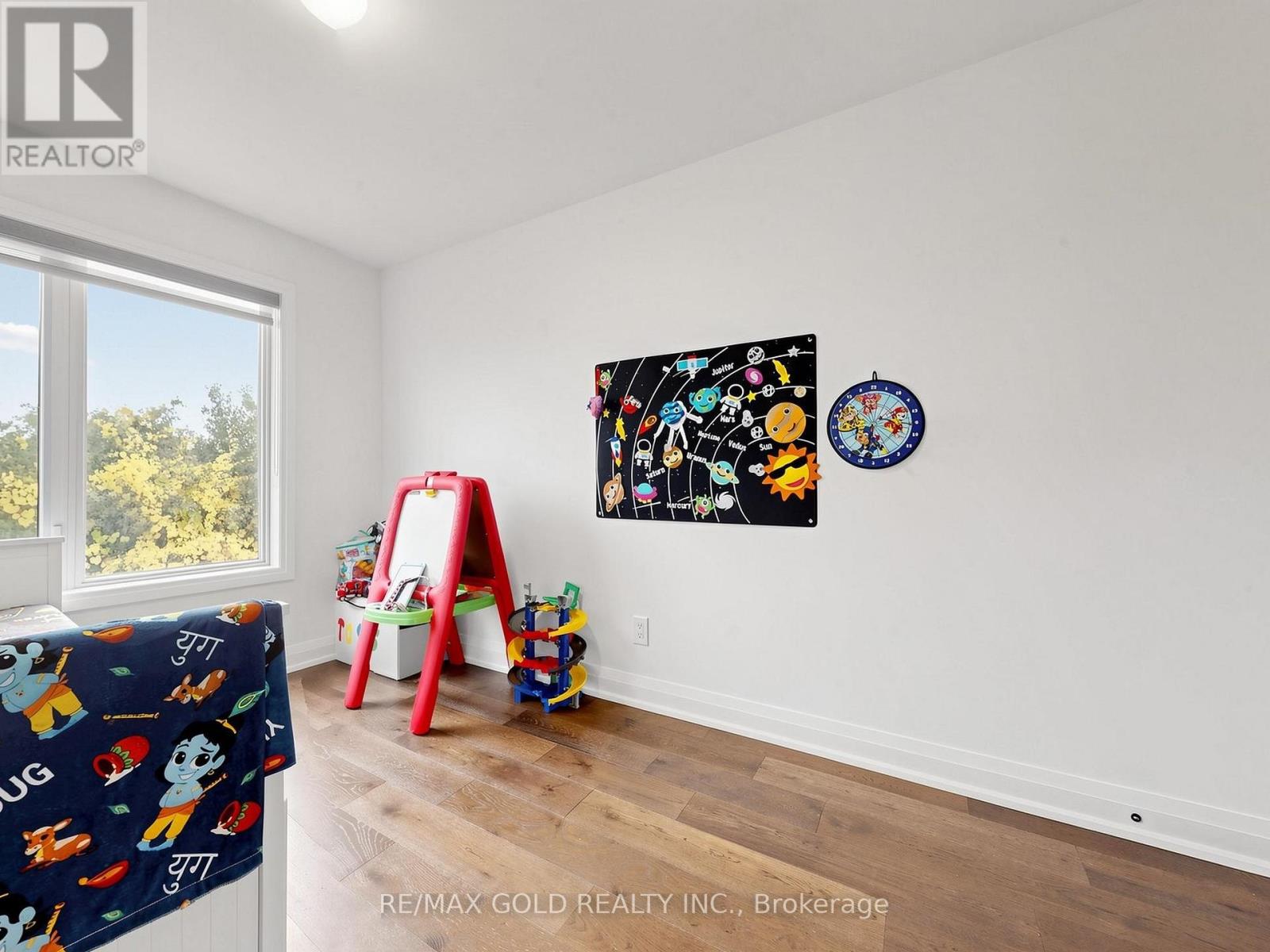 77 Chelliah Court, Toronto, ON photo 39