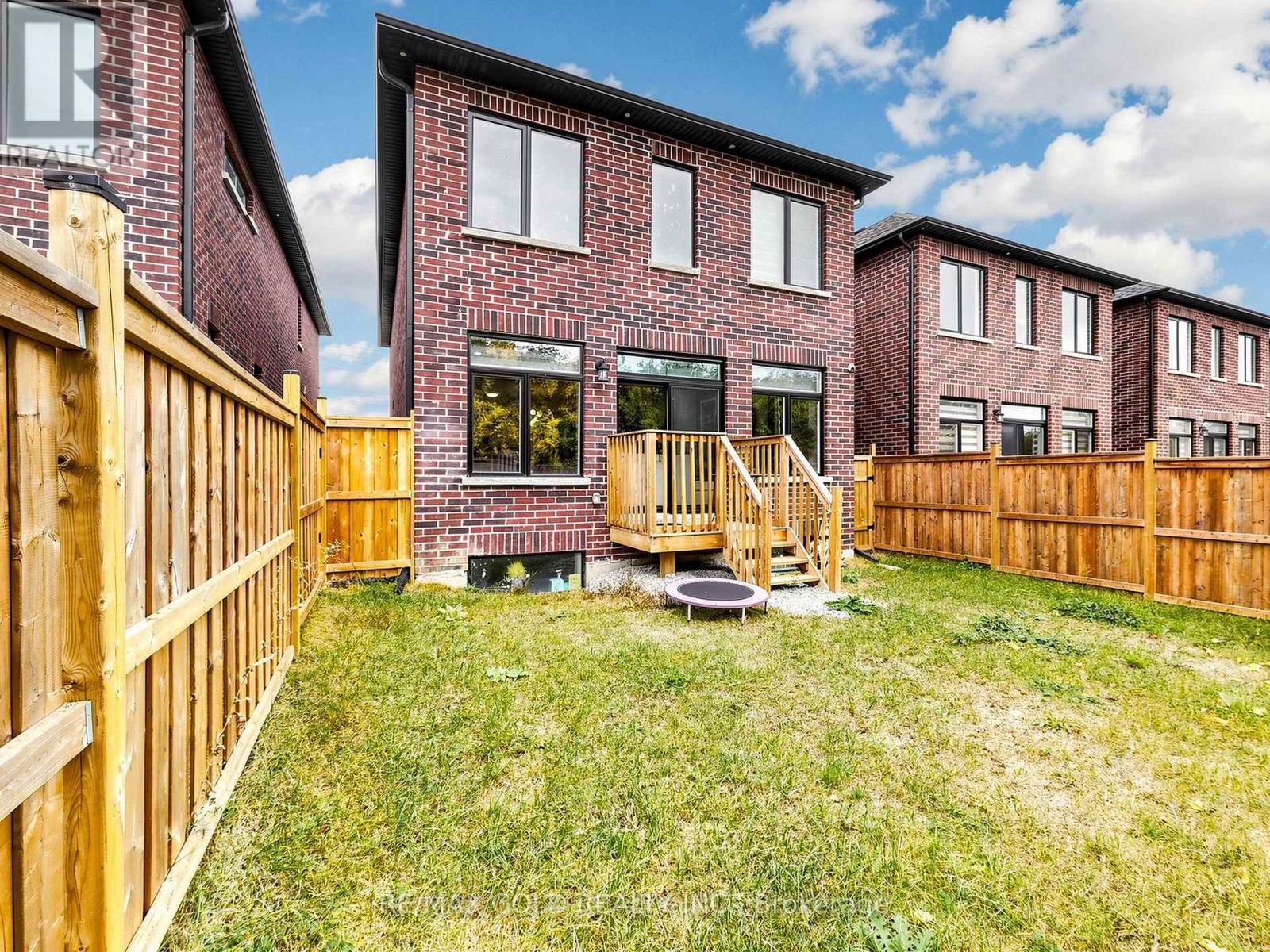 77 Chelliah Court, Toronto, ON photo 46
