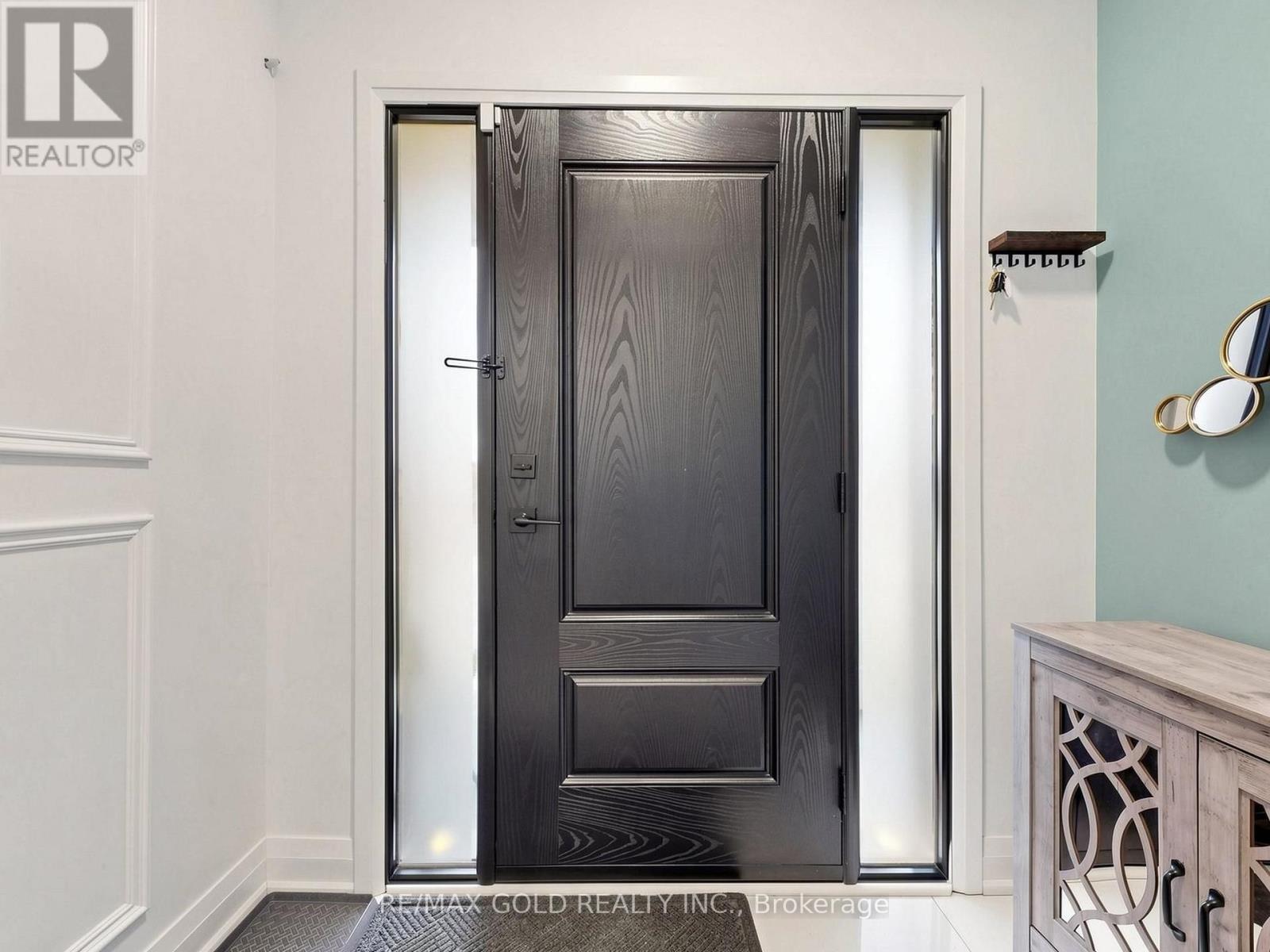 77 Chelliah Court, Toronto, ON photo 7