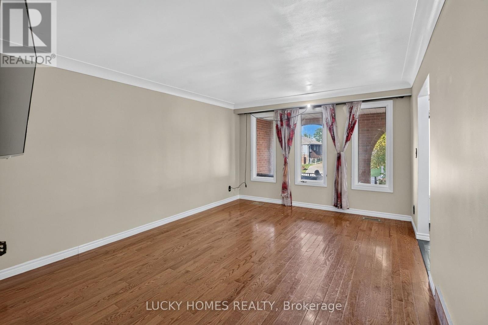 3061 Lloyd George Boulevard, Windsor, ON photo 14