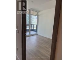 702 - 1 Concord Cityplace Way, Toronto, ON M5V0X3 Photo 7