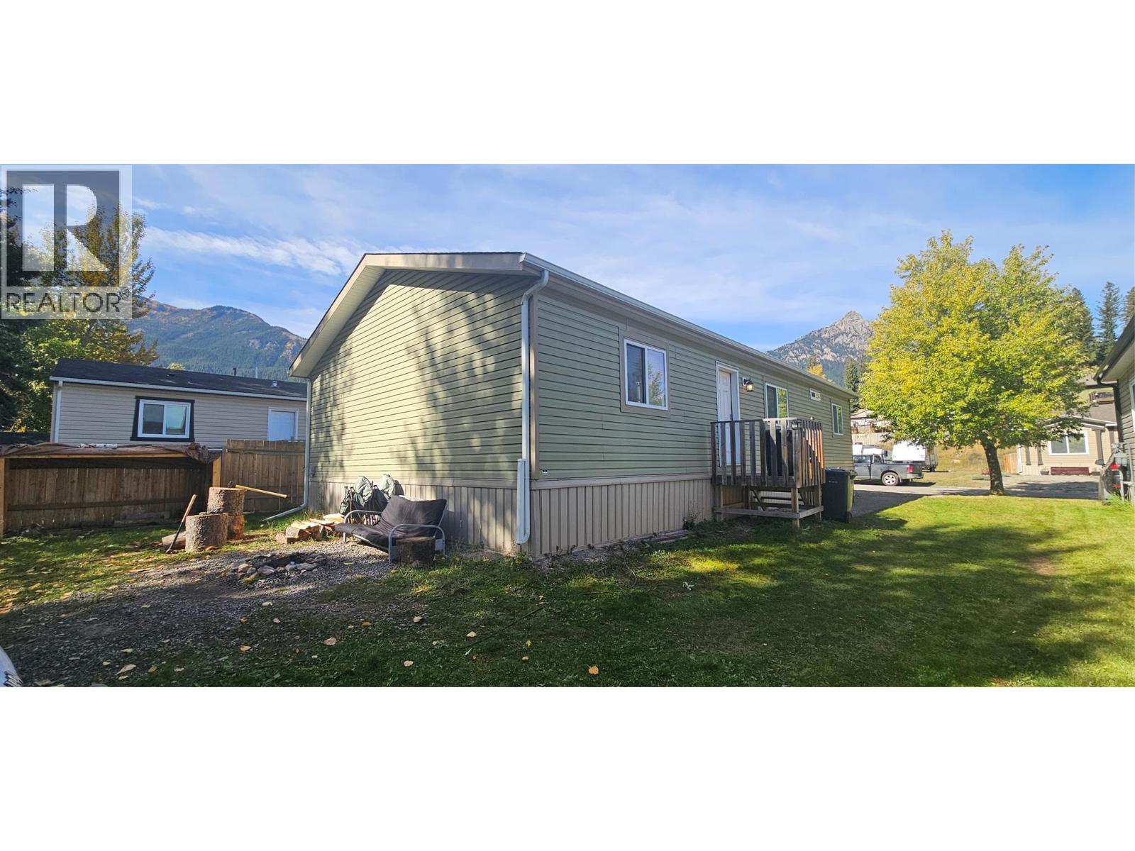 48 WILDERNESS HEIGHTS Drive, Elkford - Image 1