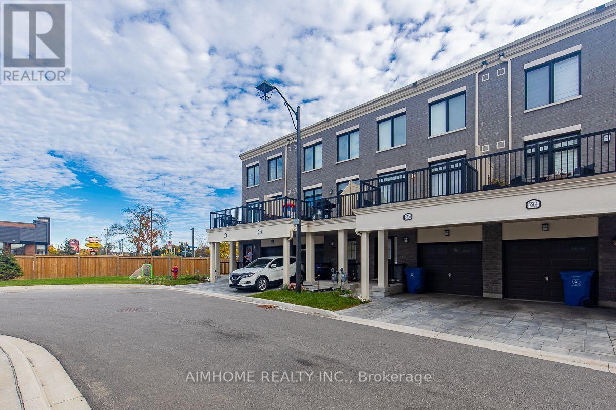 5506 Main Street, Whitchurch-Stouffville, ON photo 46