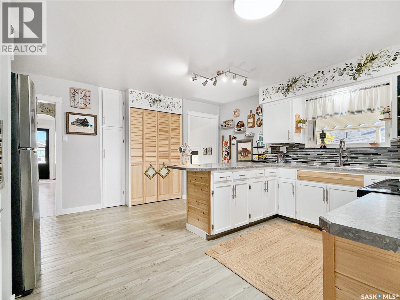 720 6th AVENUE NE, Swift Current — photo 10