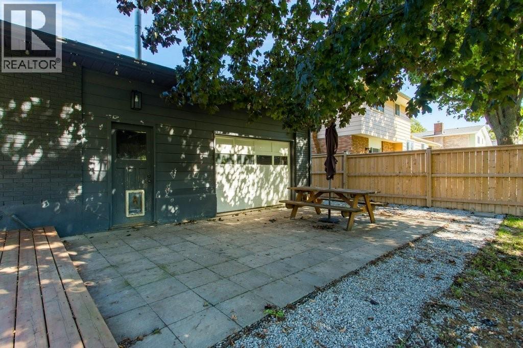 3549 Egremont Road — photo 36