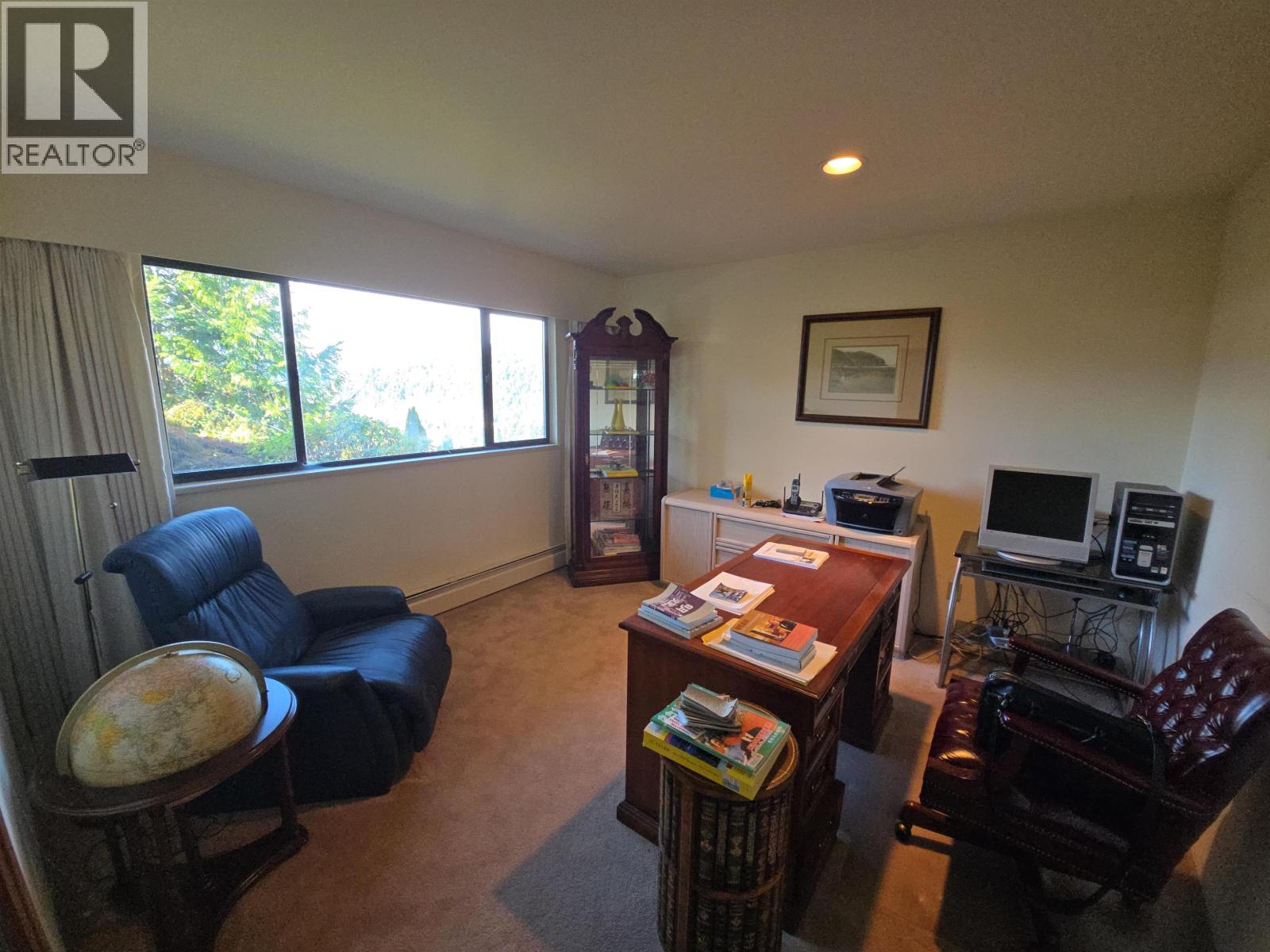 4764 WOODBURN ROAD, West Vancouver - Image 1