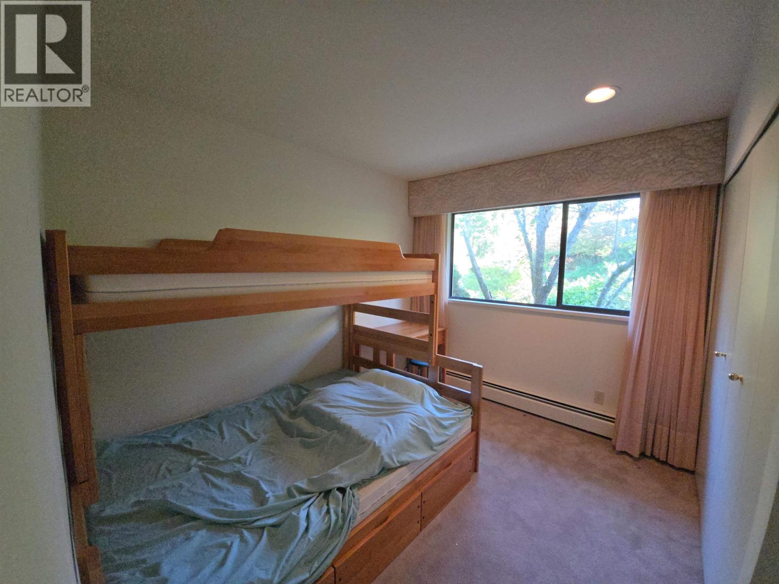 4764 WOODBURN ROAD, West Vancouver - Image 1