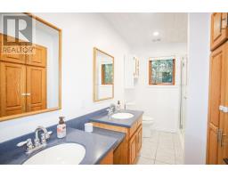 238 Old Goulais Bay Rd, Sault Ste  Marie, ON P6B0B9 Photo 15
