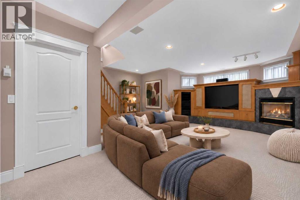 4418 20 Avenue NW - photo 38