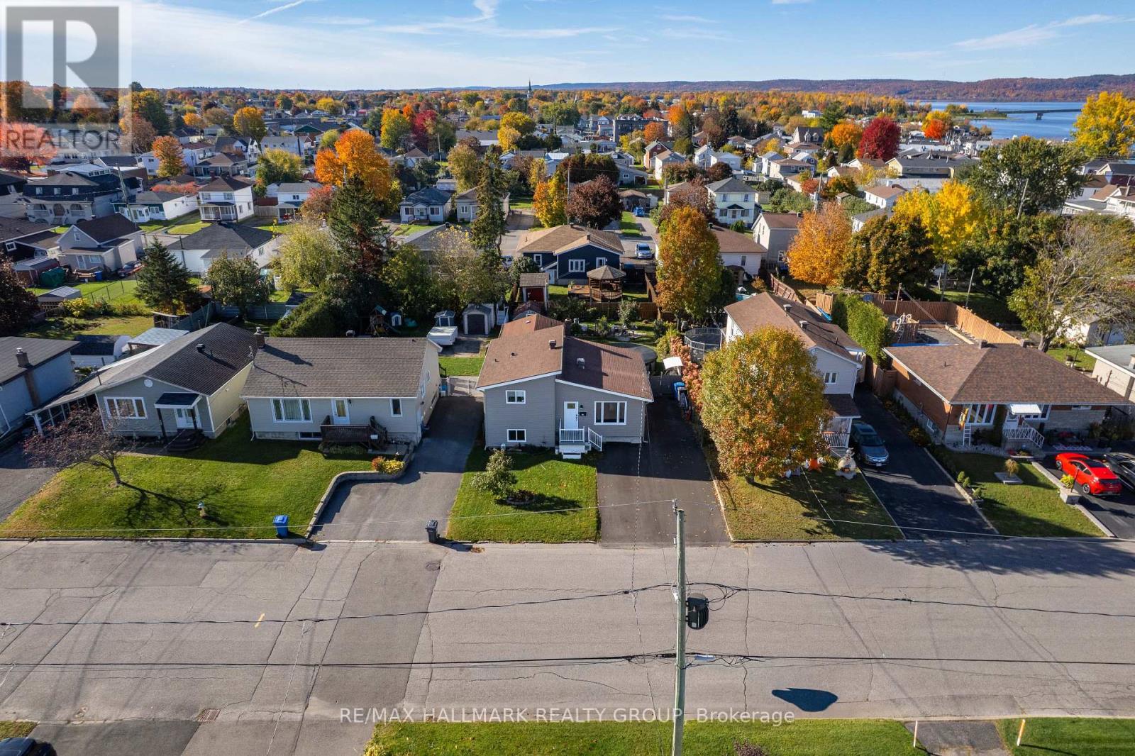 312 DUFFERIN STREET - 2