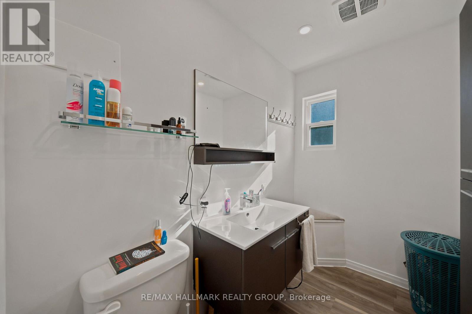 312 DUFFERIN STREET - 23