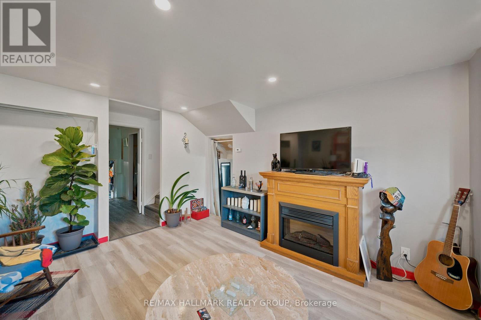 312 DUFFERIN STREET - 27