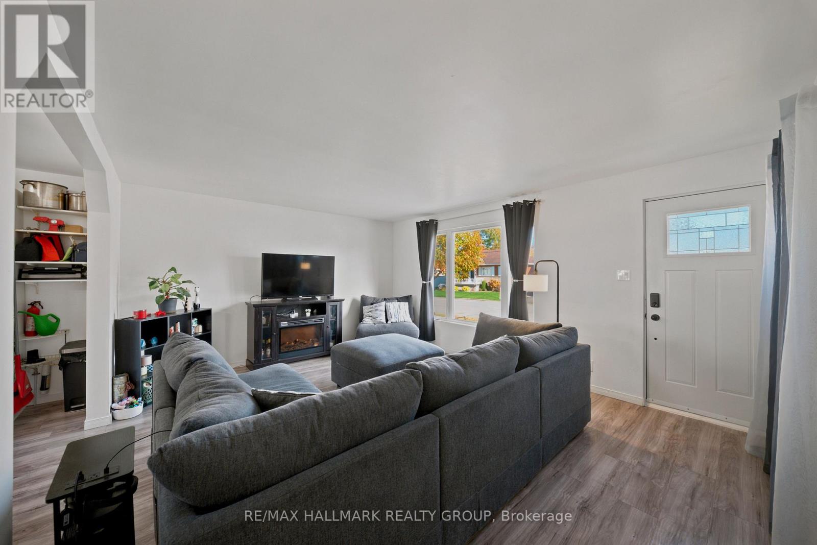 312 DUFFERIN STREET - 3