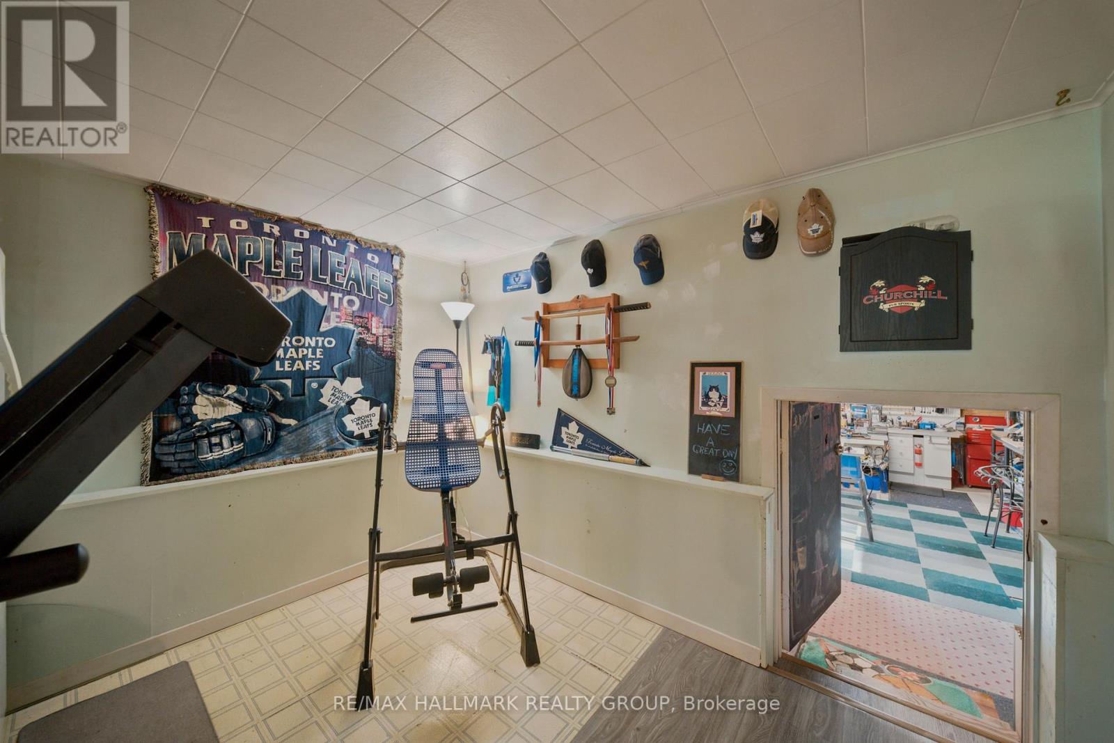 312 DUFFERIN STREET - 32