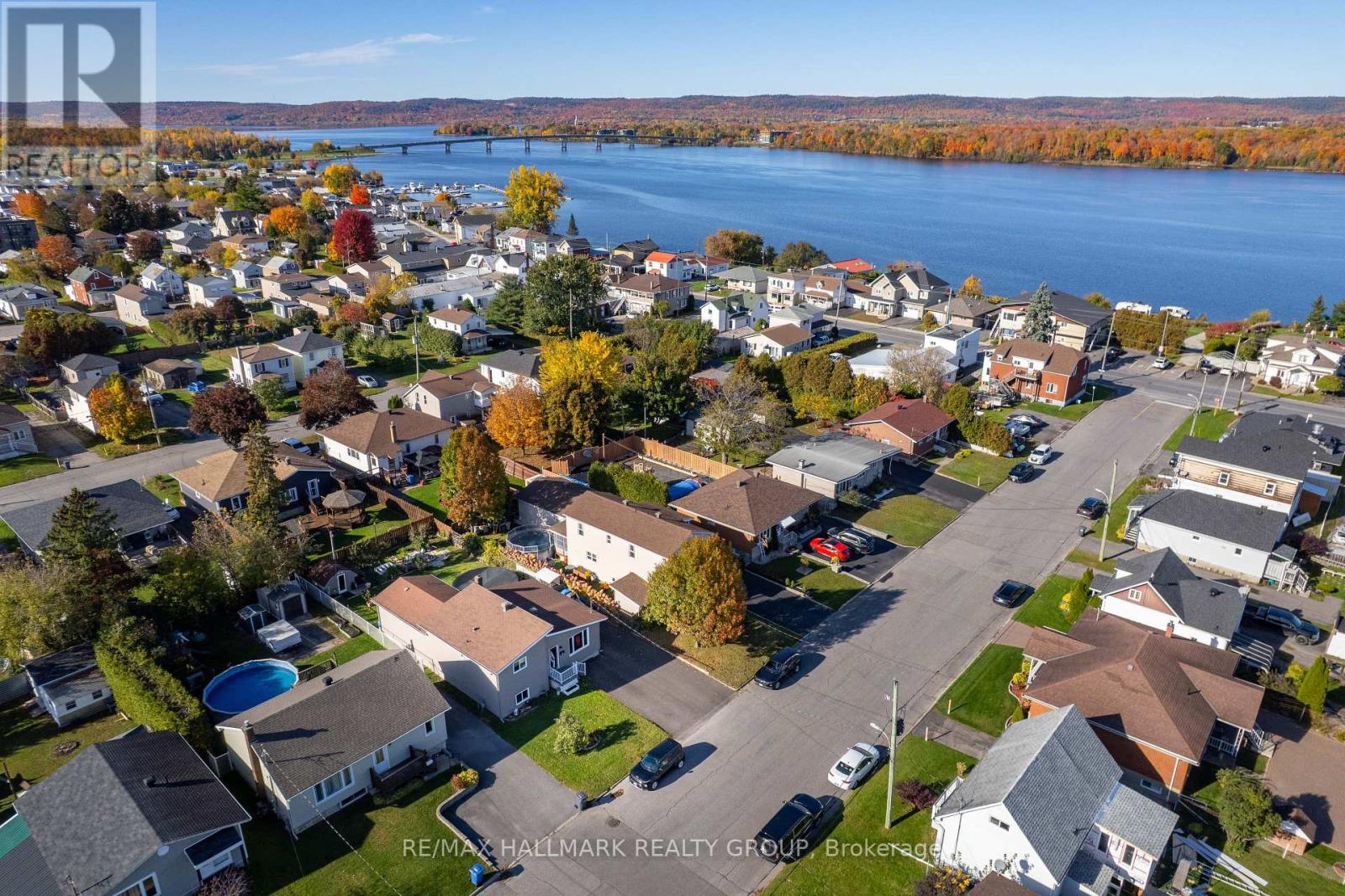 312 DUFFERIN STREET - 44