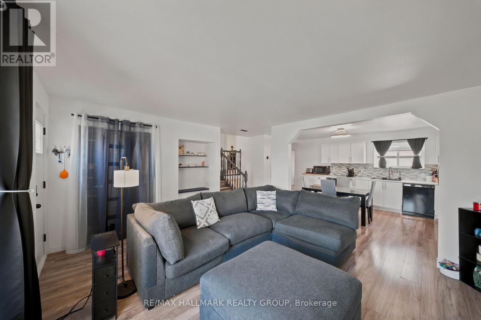 312 DUFFERIN STREET - 5