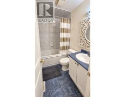 Upper - 257 Cocksfield Avenue, Toronto, ON M3H3T6 Photo 17