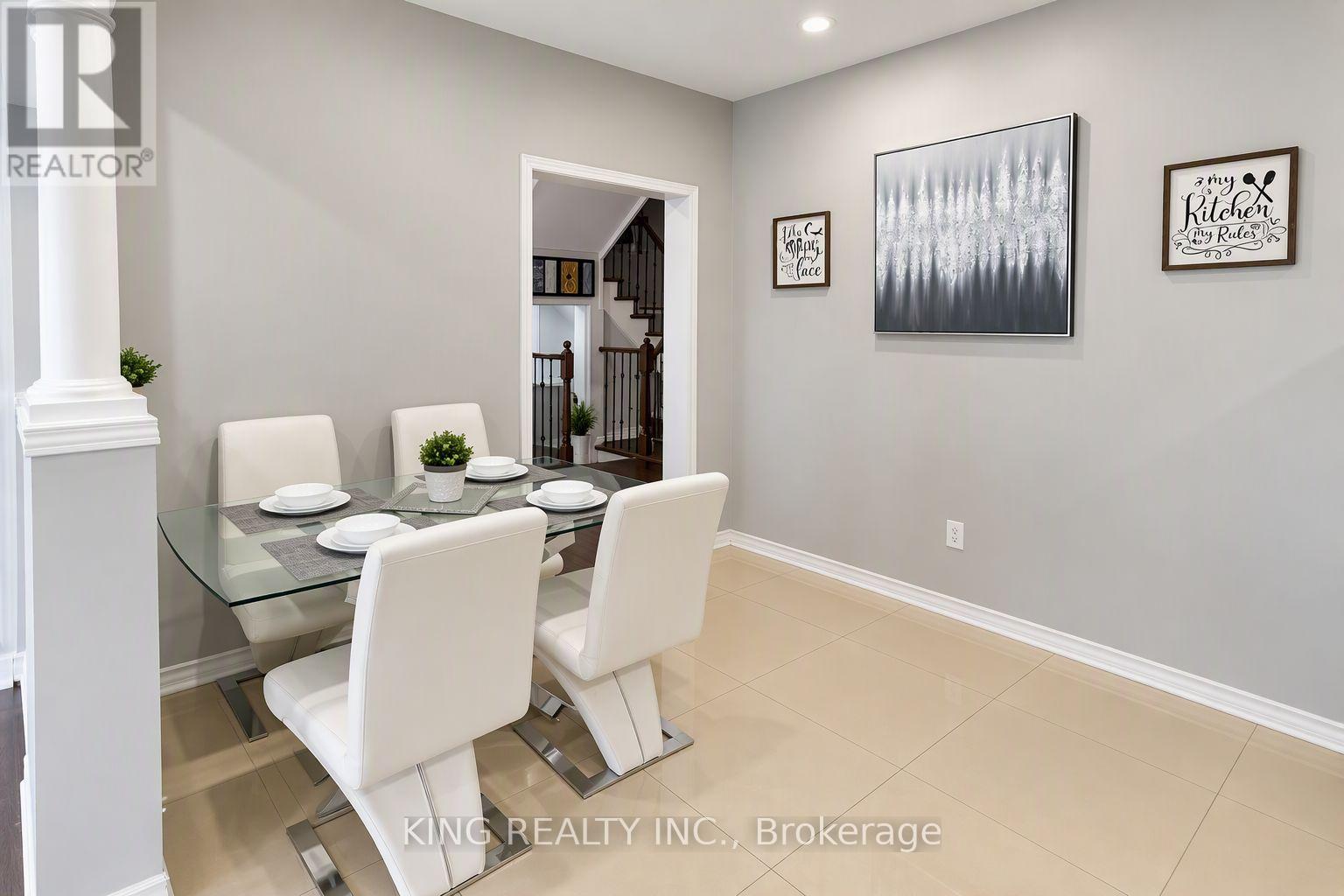 72 BAYLAWN CIRCLE S - 22