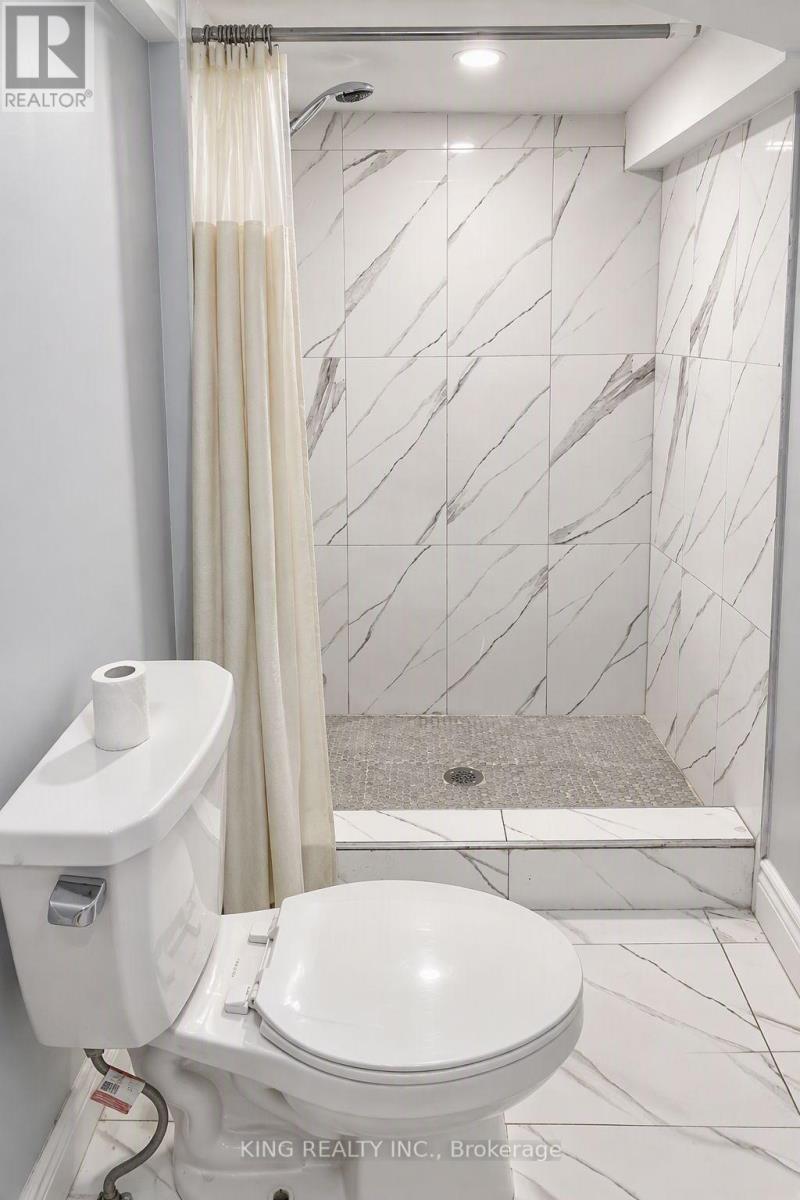 72 BAYLAWN CIRCLE S - 40