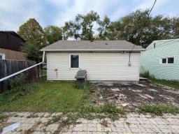 374 Kilbride Avenue, Winnipeg, MB R2V1A7 Photo 9