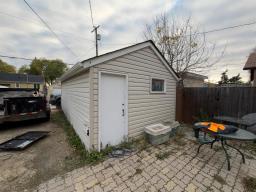 374 Kilbride Avenue, Winnipeg, MB R2V1A7 Photo 10