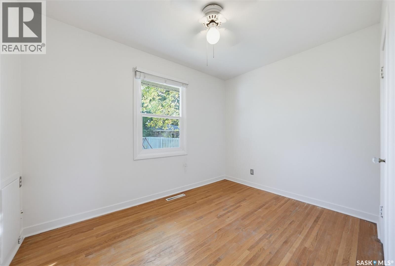 1405 Cumberland AVENUE S - 12