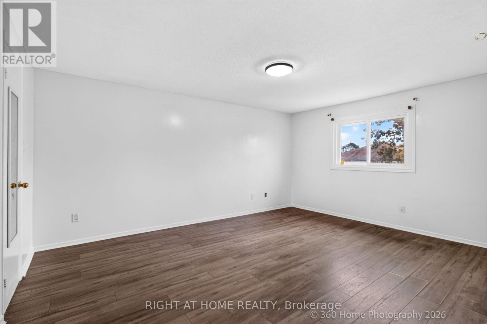 57 CORNWALL DRIVE - 10