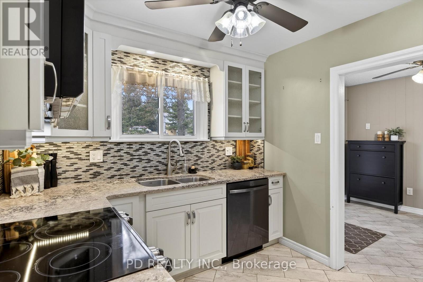 200 Charlore Park Drive, Kawartha Lakes, ON photo 18