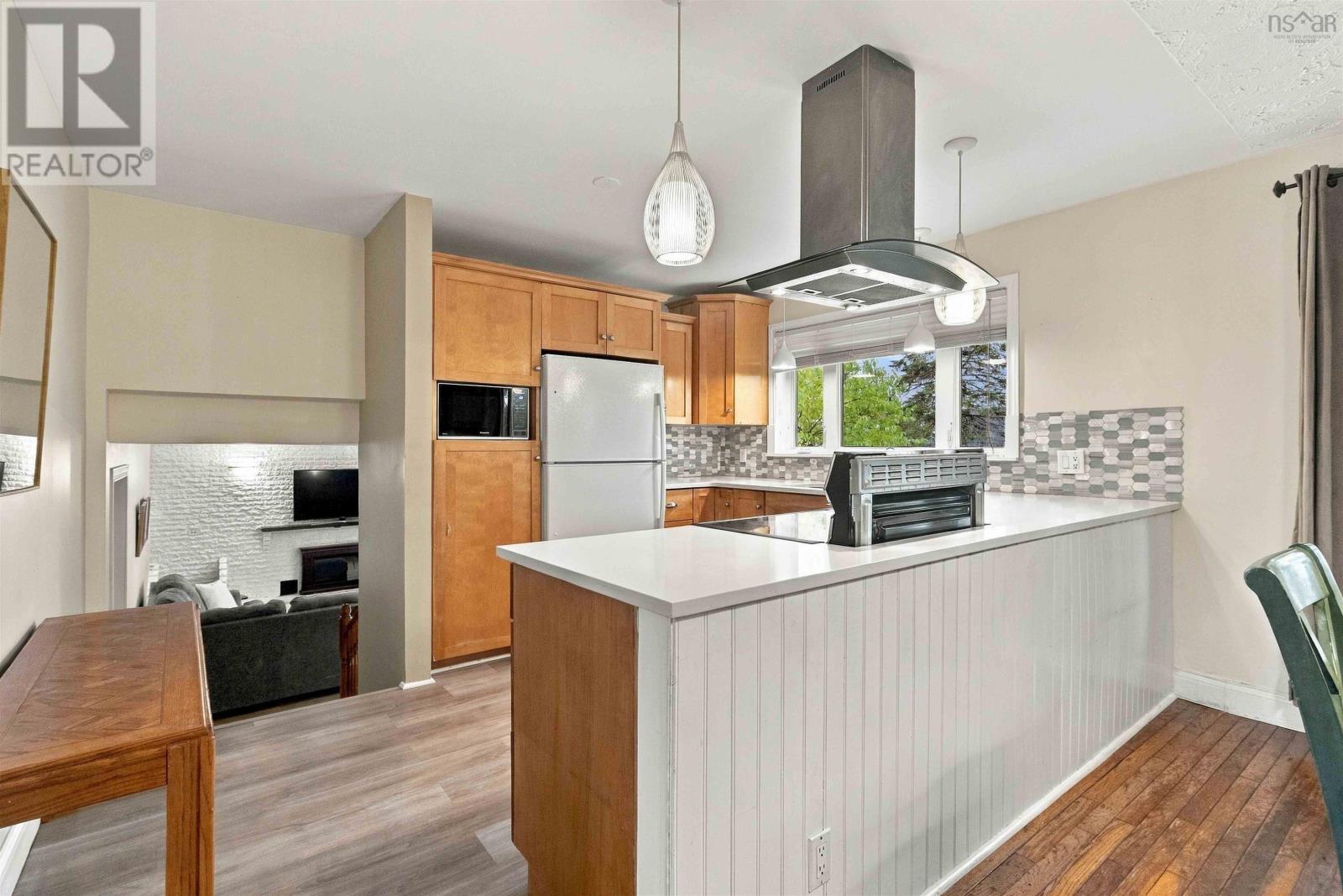 22 Cedar Crescent - 13