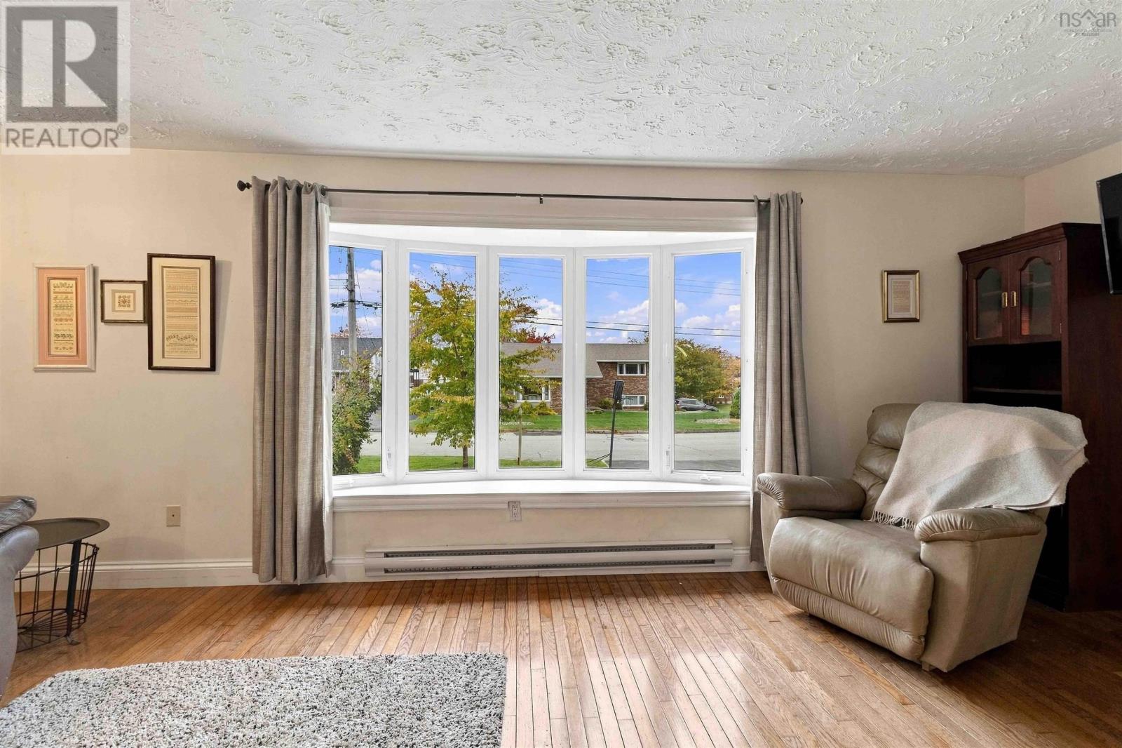22 Cedar Crescent - 17