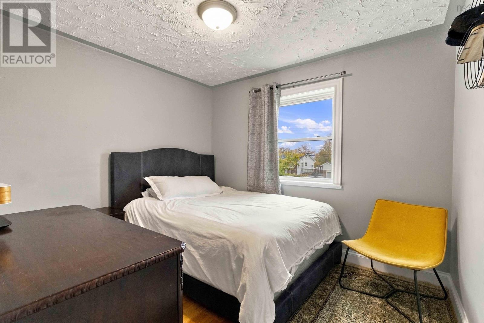 22 Cedar Crescent - 26