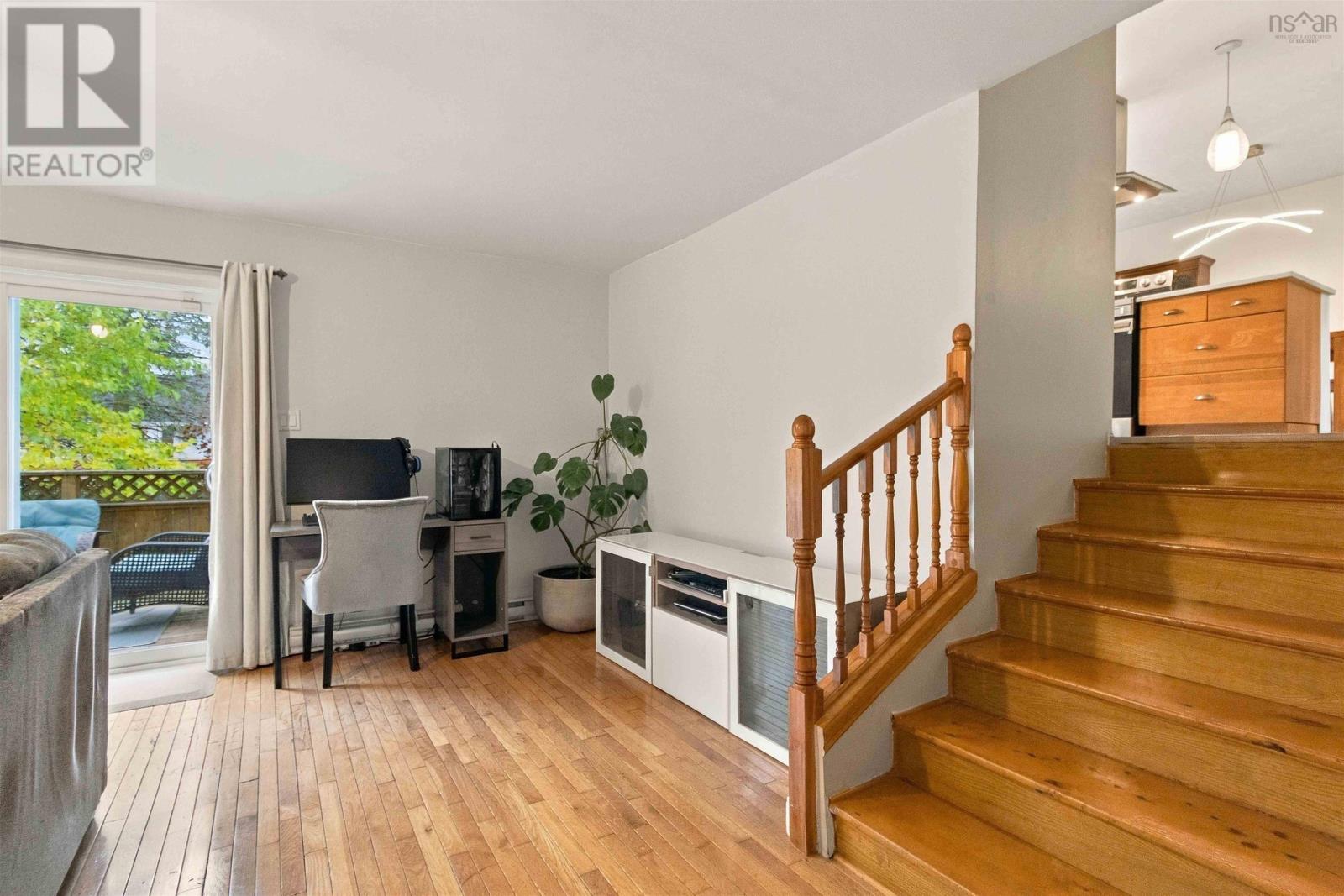 22 Cedar Crescent - 9