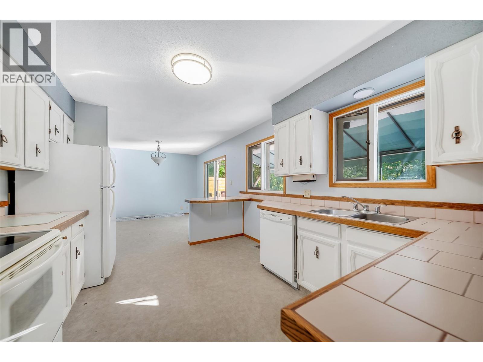 11408 Kalmalka Road - 23