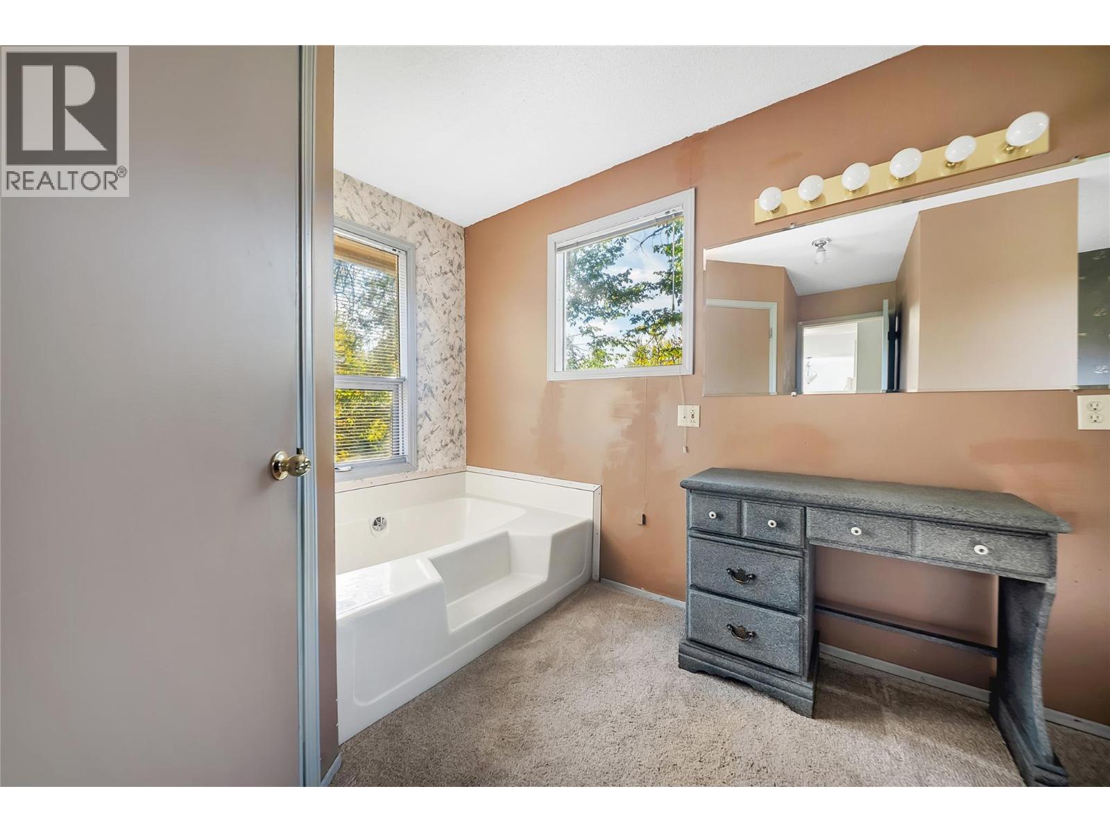 11408 Kalmalka Road - 24