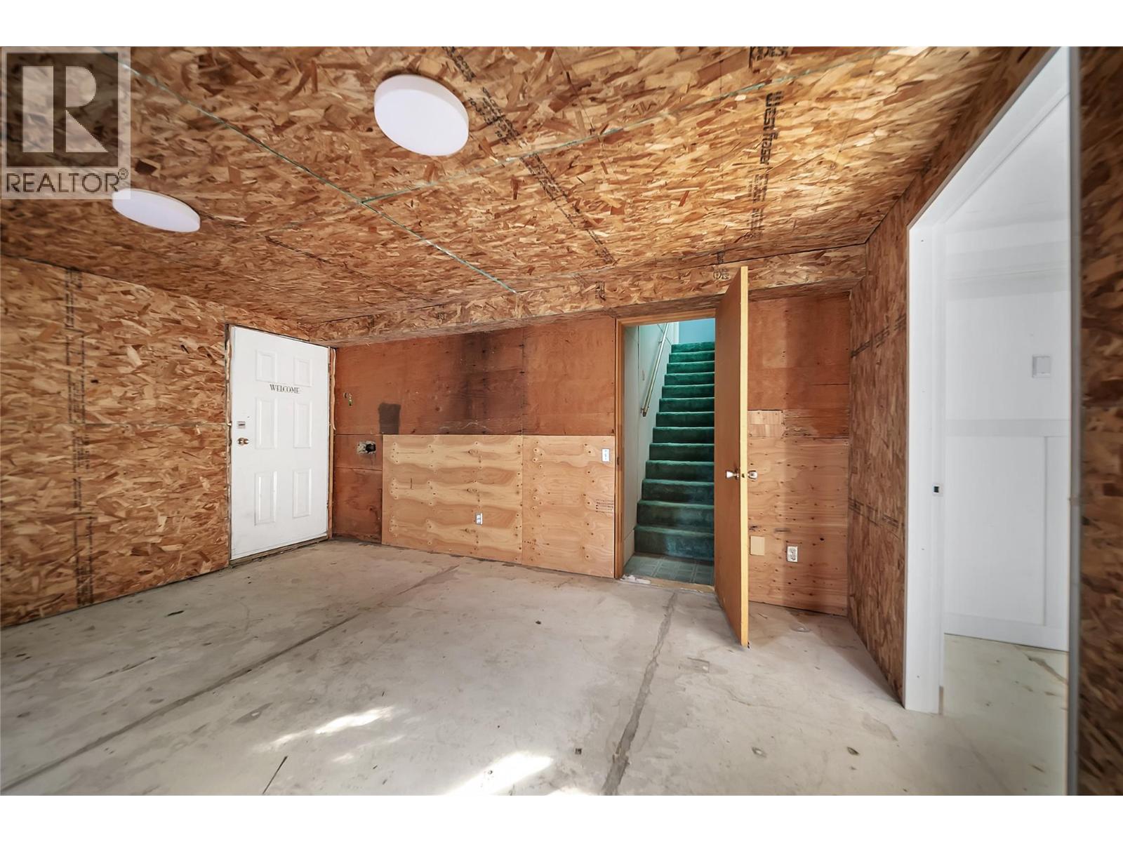 11408 Kalmalka Road - 34